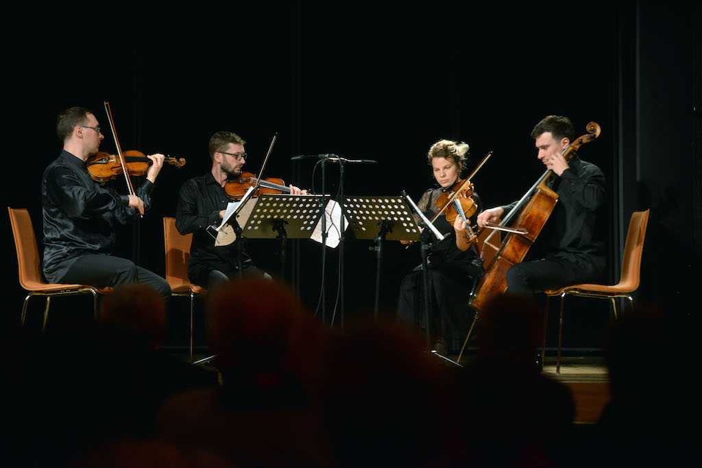 Струнный квартет № 2 (чайковский) - string quartet no. 2 (tchaikovsky)