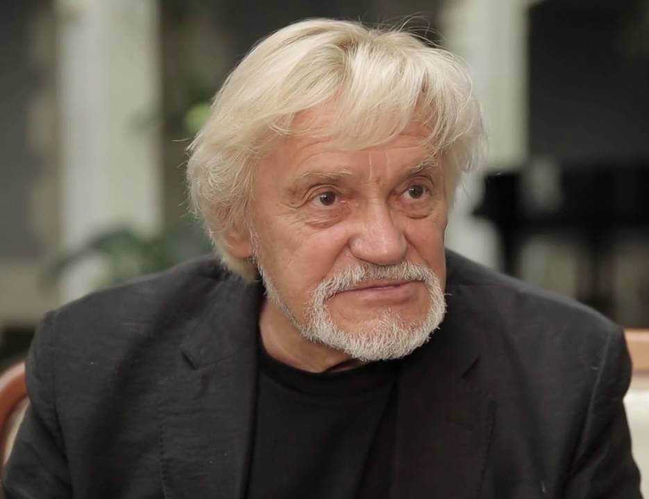 Актер александр михайлов: биография, личная жизнь, семья, жена, дети, фото